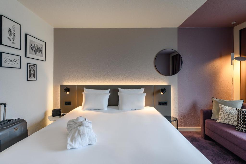 Novotel Zurich City West - Executive Room With 1 Queen Bed And Sofa