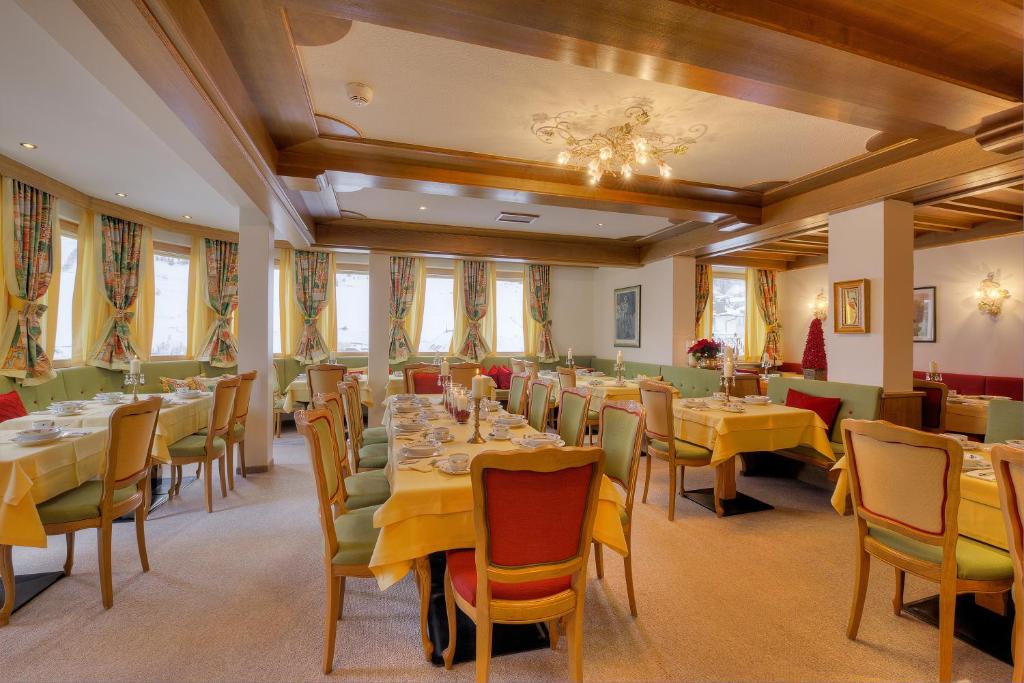 Posezení v ubytování Hotel Palin