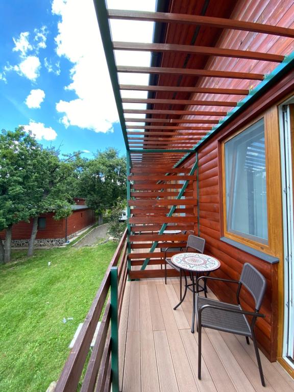 Balkón alebo terasa v ubytovaní Sástó Hotel