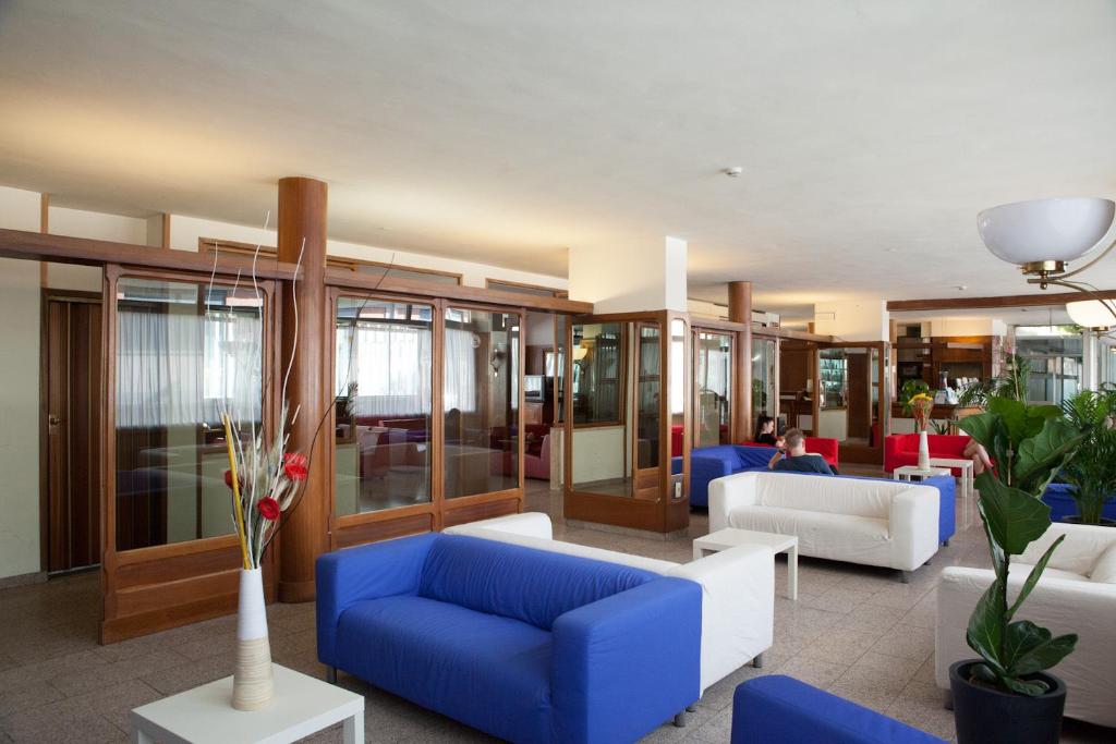 Posedenie v ubytovaní AUTO PARK Hotel