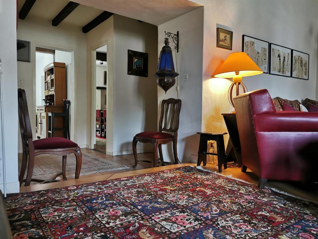 Le Cellier de Beaulieu, au pied de la Cité, Maison de Vacances avec Climatisation et Jacuzzi - Casa De Cuatro Dormitorios