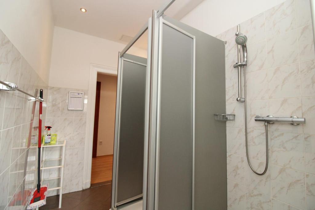 Space Hotel im Campus der JvP Schule - Resim 32