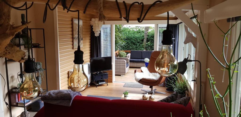 Posezení v ubytování vakantiehuis op de veluwe