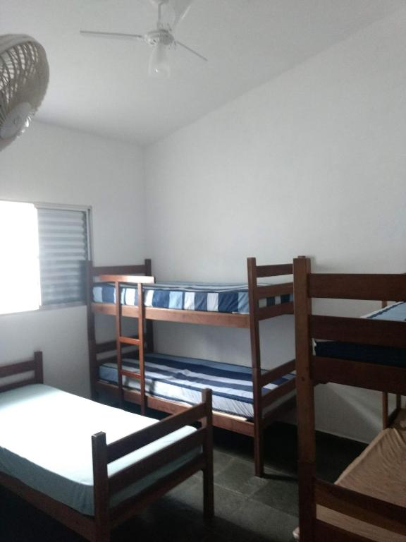  Casa em Maranduba - Ubatuba - 10 pessoas - 100m da praia