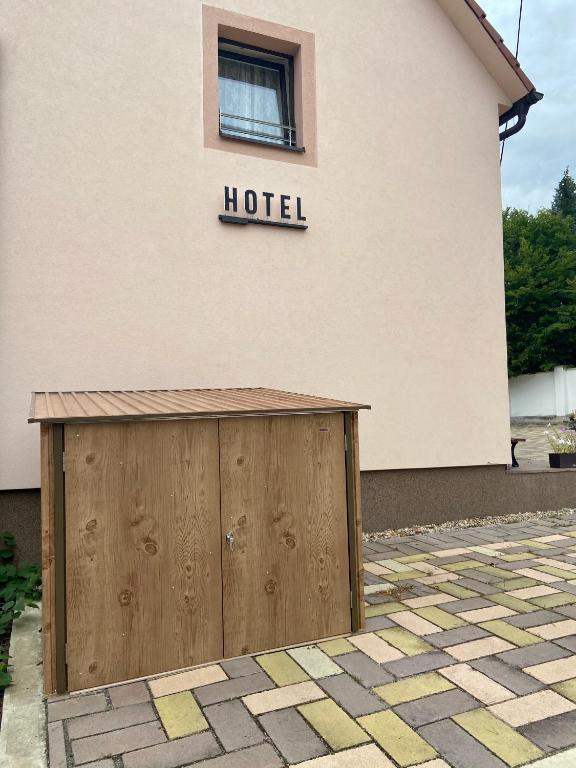 Hoone, kus hotell asub