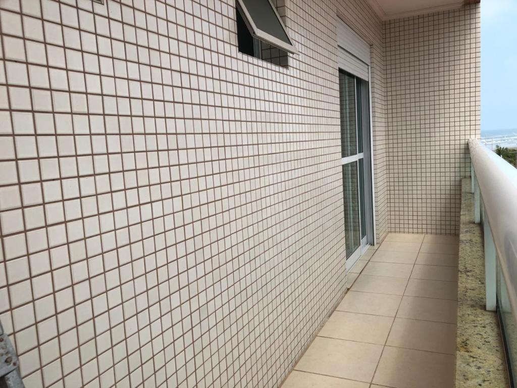  Apto frete ao mar- Praia Grande-Vl Caiçara
