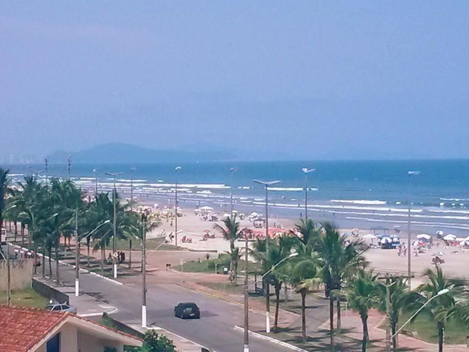 Apto frete ao mar- Praia Grande-Vl Caiçara