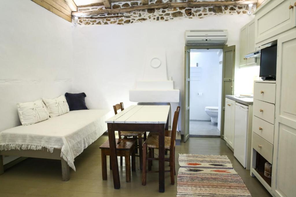 Kuchyň nebo kuchyňský kout v ubytování Ghermaniko Guesthouse