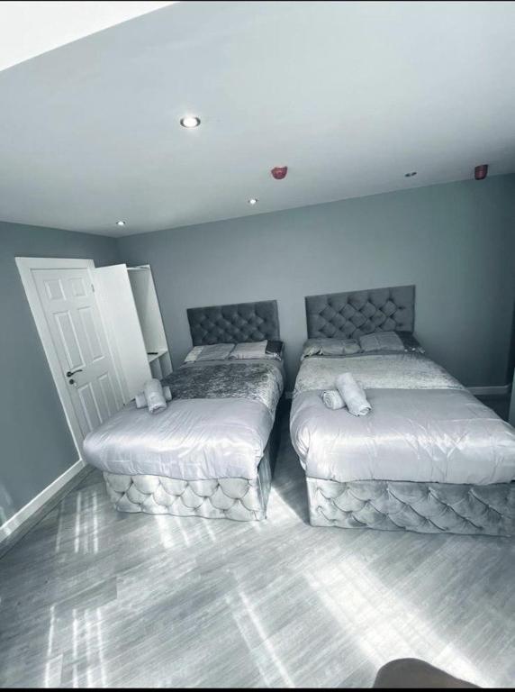 
Superior Family Room
