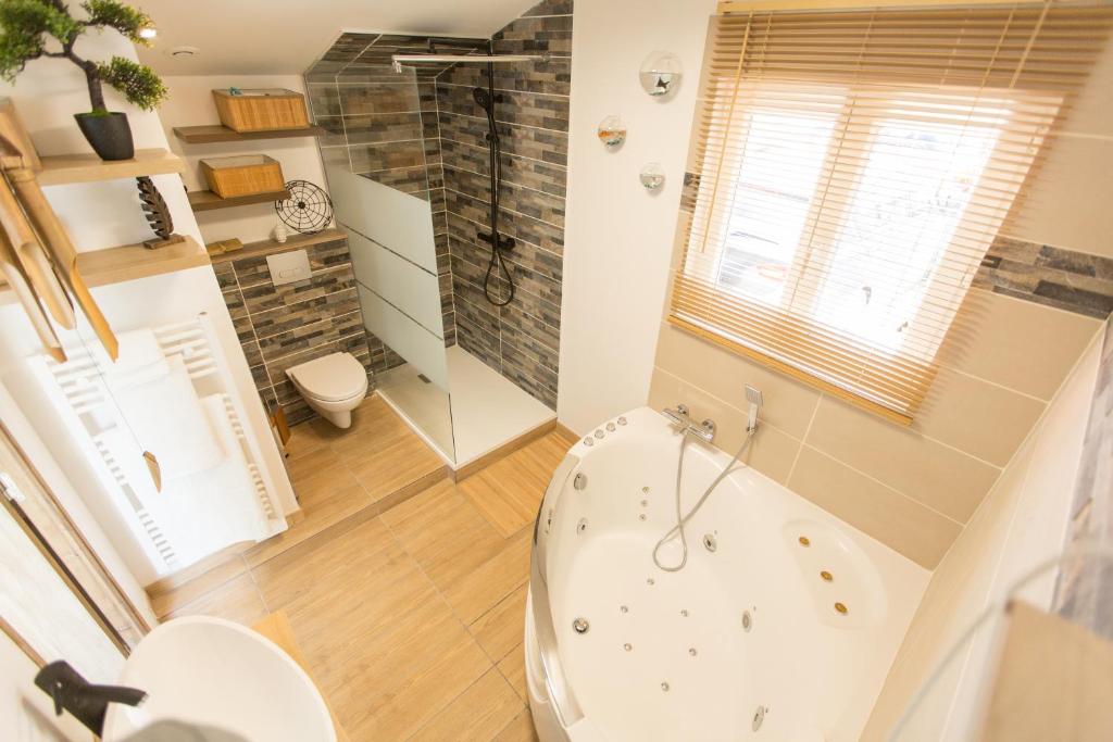 Le Cottage Bien-Etre - Jacuzzi