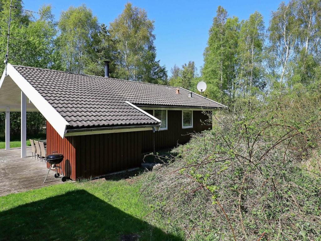 Zahrada ubytování 4 person holiday home in Læsø-By Traum