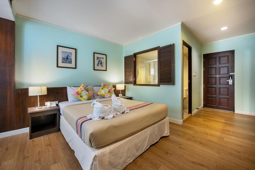 
Superior Cozy Double or Twin Room
