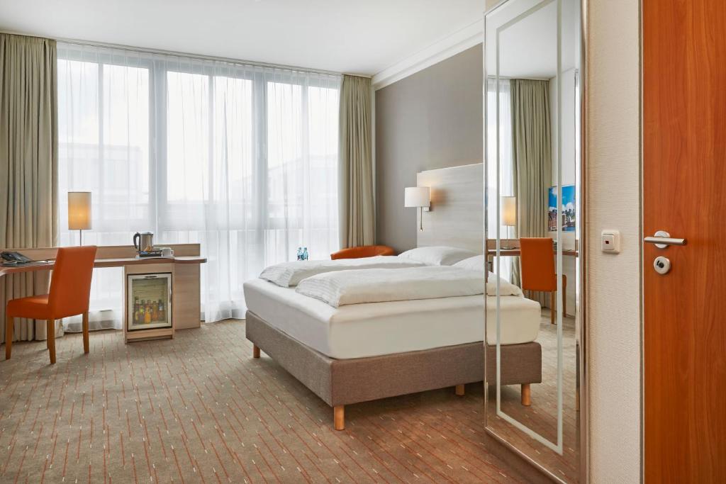 H+ Hotel Berlin Mitte - 7