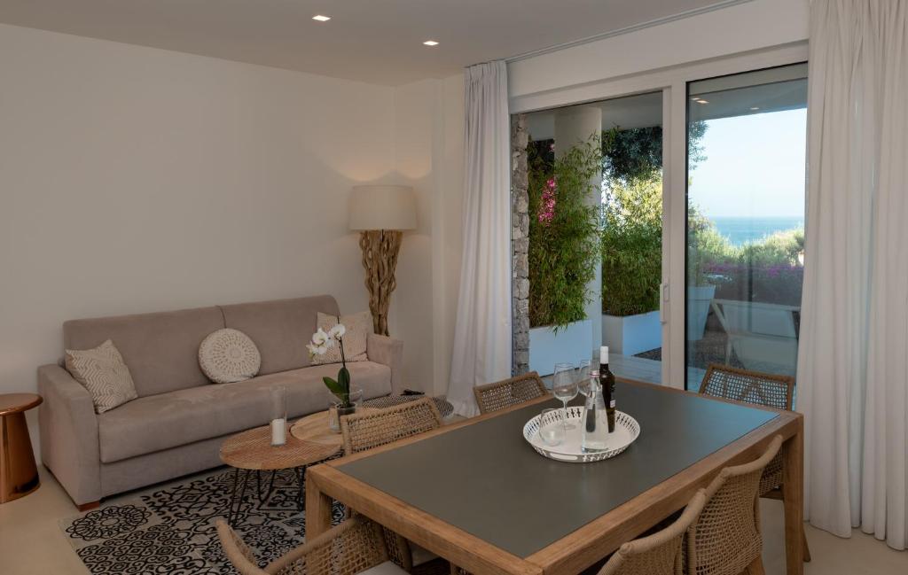Гостиная зона в Iancu Charme Apartments
