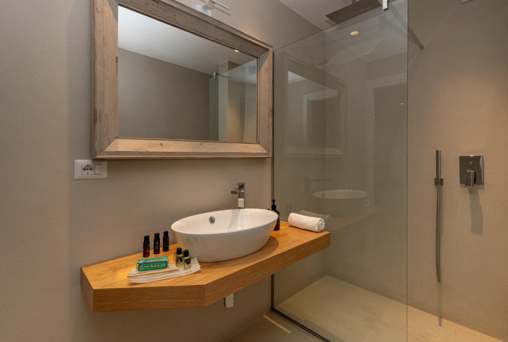 Ванная комната в Iancu Charme Apartments