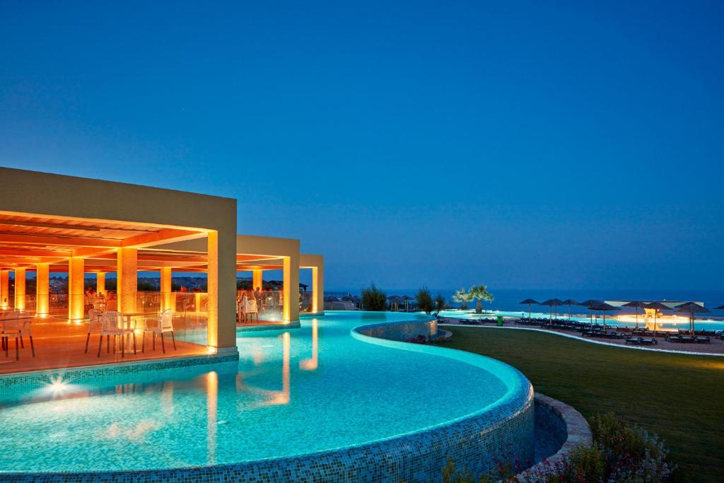 Bazén v ubytování Atlantica Aegean Blue nebo v jeho okolí