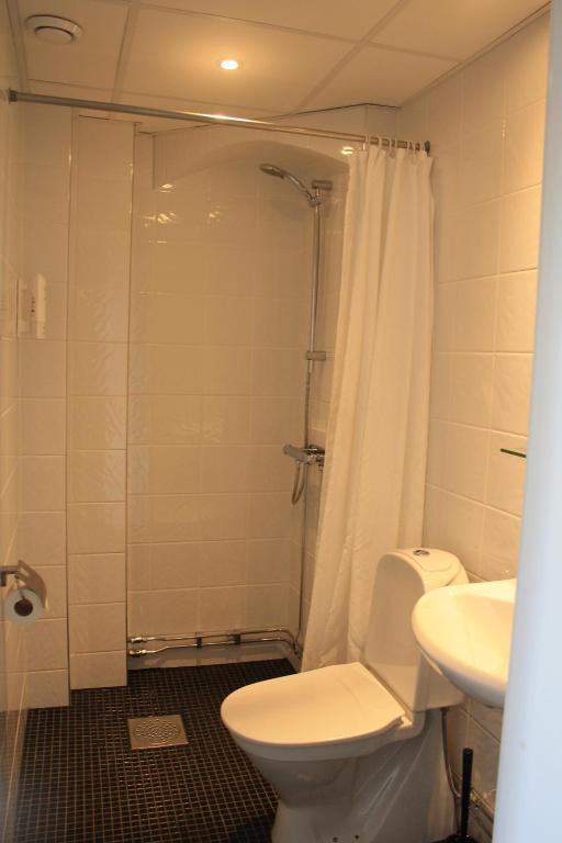 Koupelna v ubytování Grännagården Hotell och Restaurang