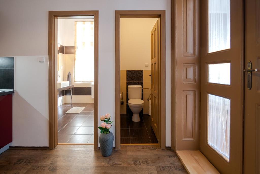 Golden Key Apartments - 8