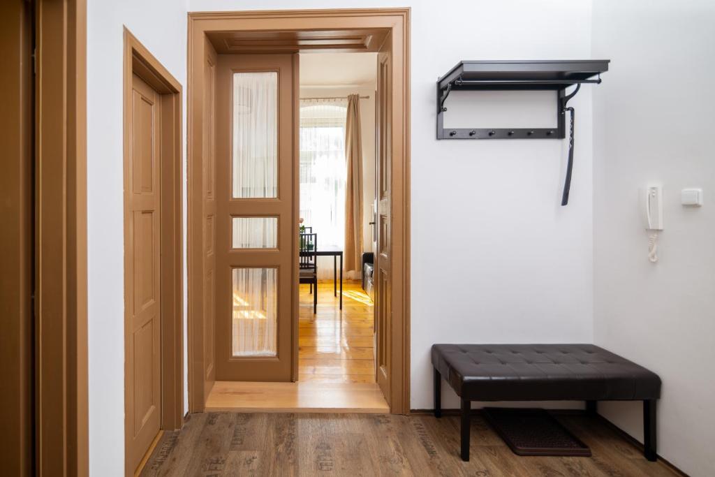 Golden Key Apartments - 9