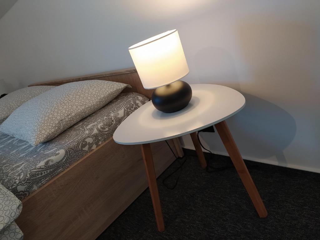 Postel nebo postele na pokoji v ubytování Penzion Drnovec