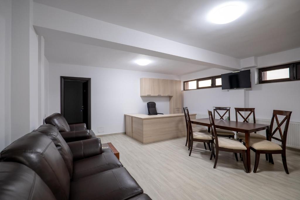 Simona Apartaments - Resim 7