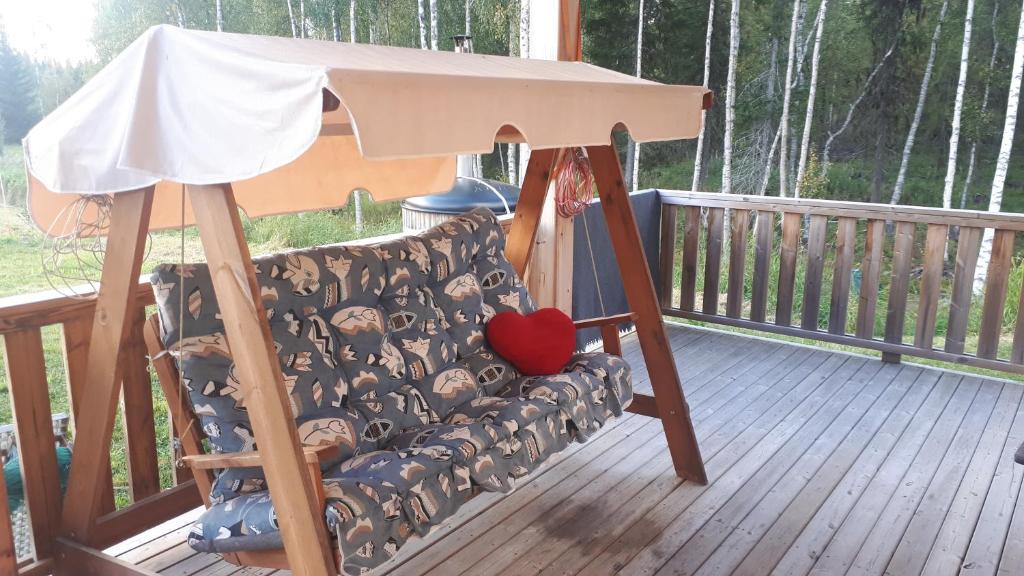 Balkón nebo terasa v ubytování Savutaival