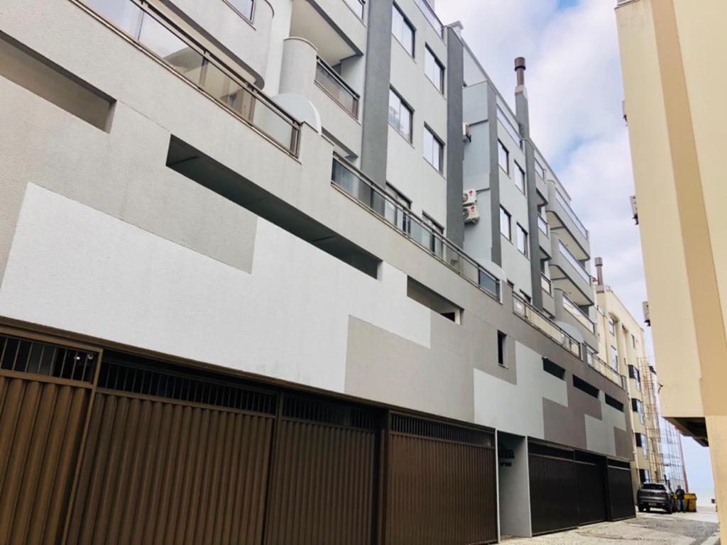  Pé na areia - Rua 275 2D com tela de proteção