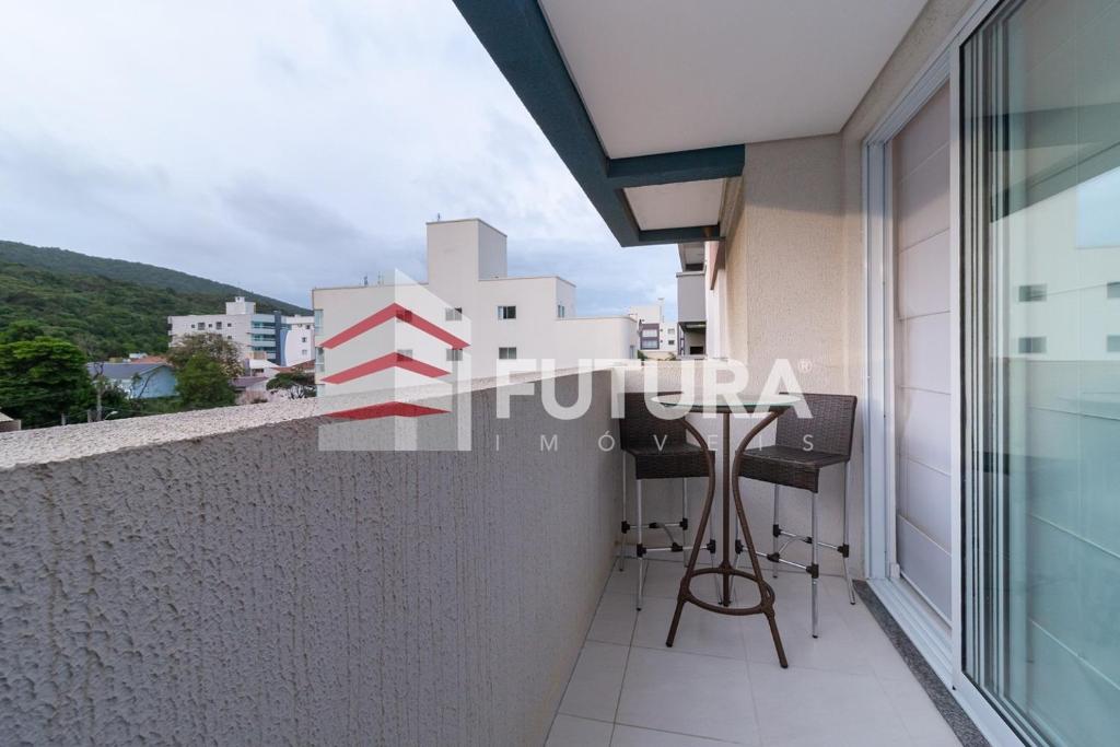  LA051E - Apartamento praia de Bombas