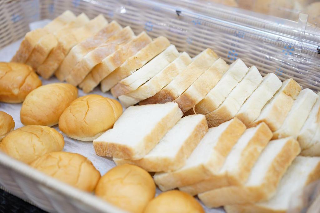ホテルの敷地内または近くでの食事または食べ物