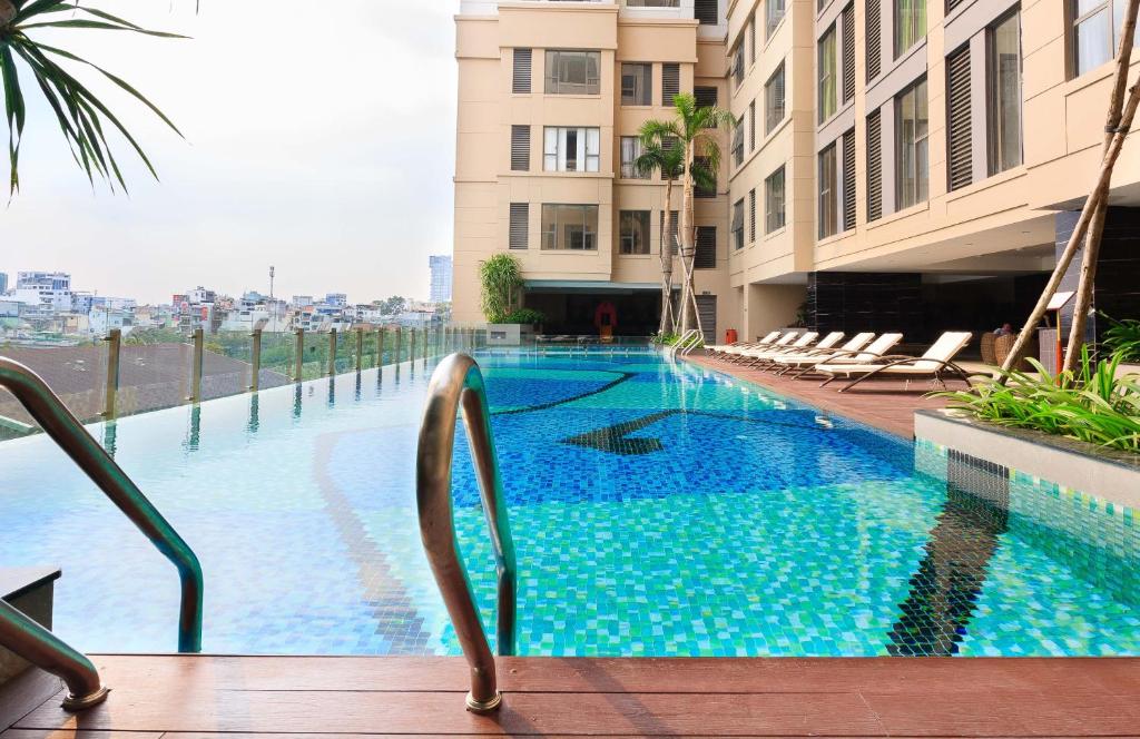 TRESOR POOL GYM ROSE HOME 2 BEDROOMS APT