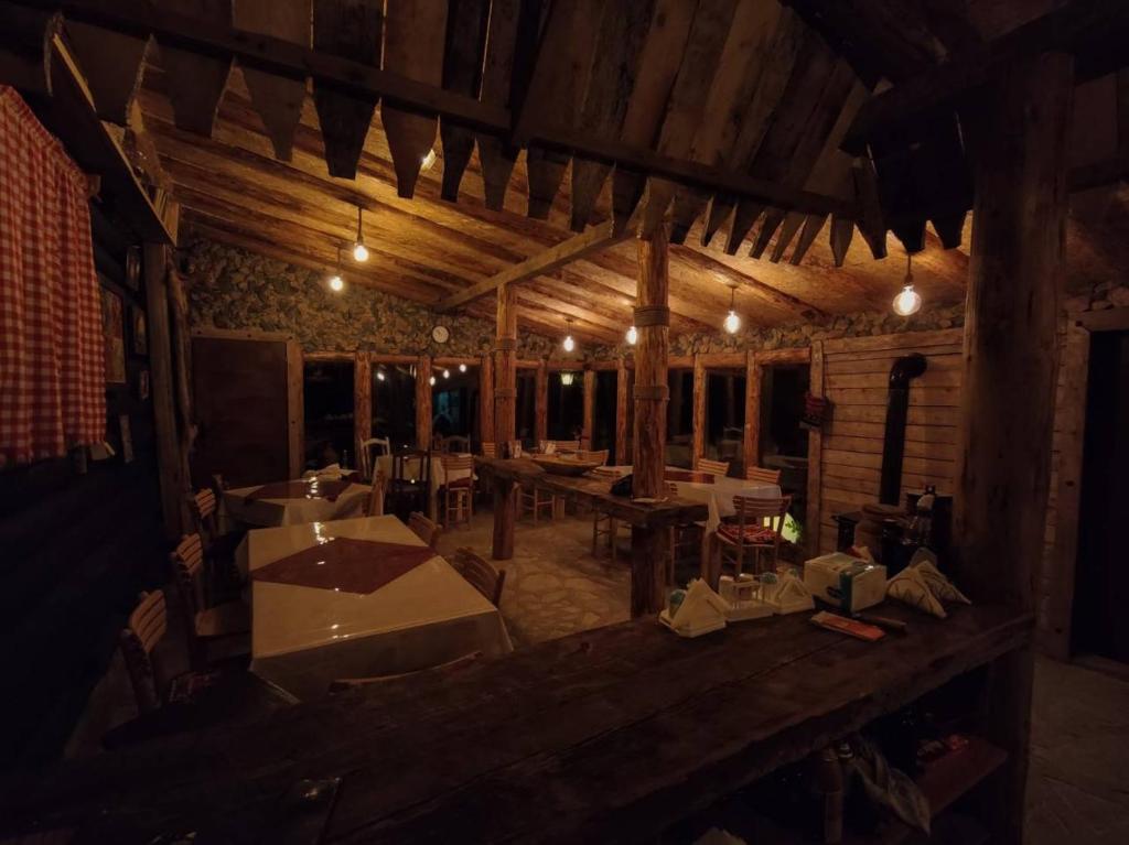 Restaurace v ubytování Sastanci-Grahovaca