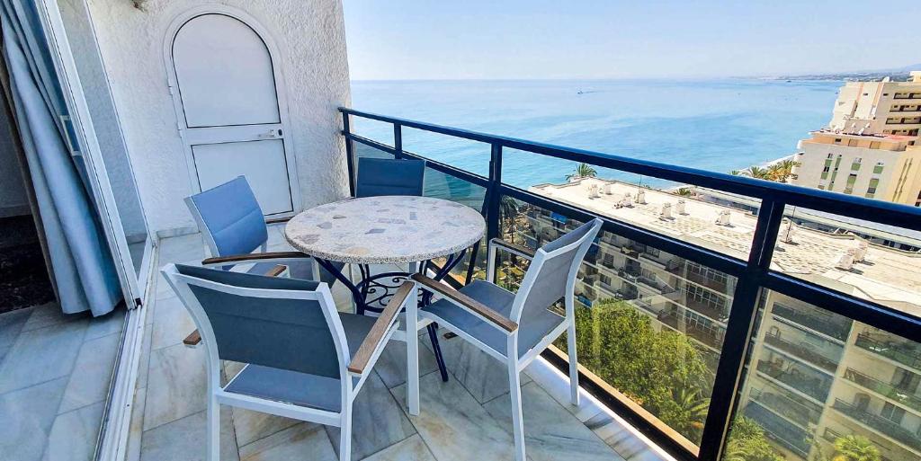 Skol 708 Fantastic 2 Bedroom Apartment For Holiday Rentals