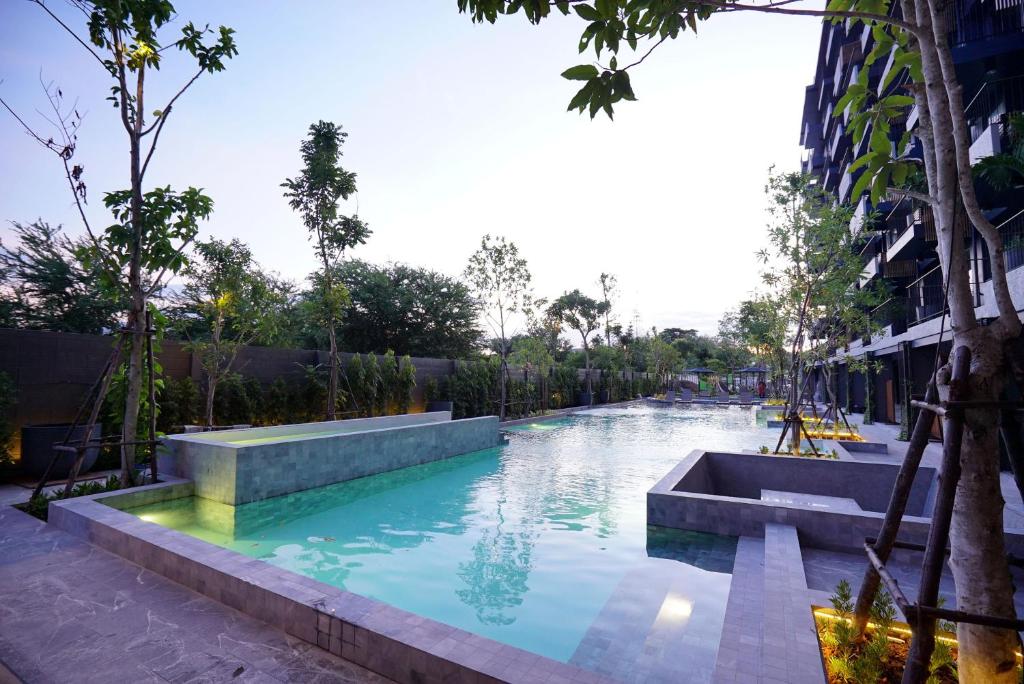 Bazén v ubytování Seamira House Huahin nebo v jeho okolí