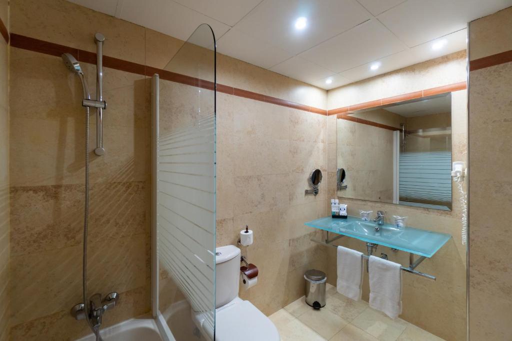 A bathroom at Hotel MS Maestranza Málaga