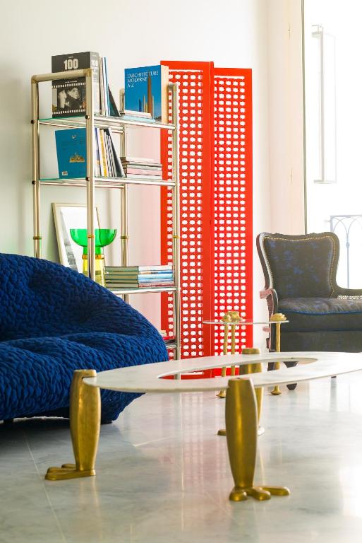 Istumisnurk majutusasutuses Maison Dedine- SmallLuxuryHotels -Adults Only