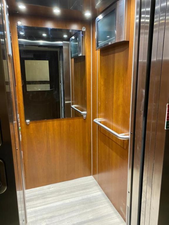 Awesome Studio Near Hyde Park-R17-B32