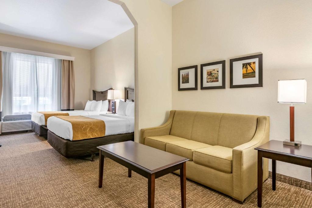Comfort Suites Maingate East - Salle De Reine