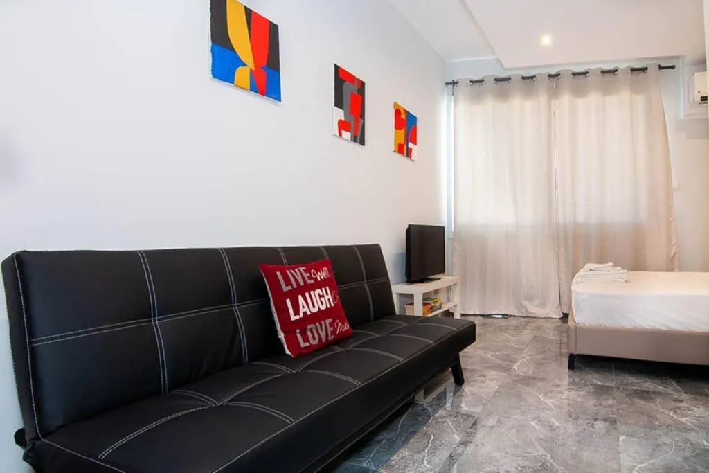 Comfy studio for 2 people in the City Center, Athens, Greece