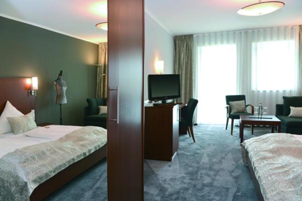 Landhotel Hauer - Single Room With Balcony