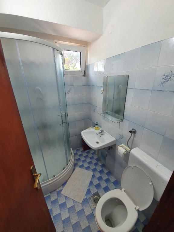 Koupelna v ubytování Guesthouse Dupin