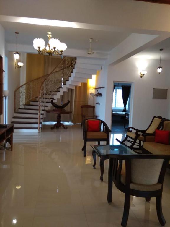Triplex penthouse apartment - Housity