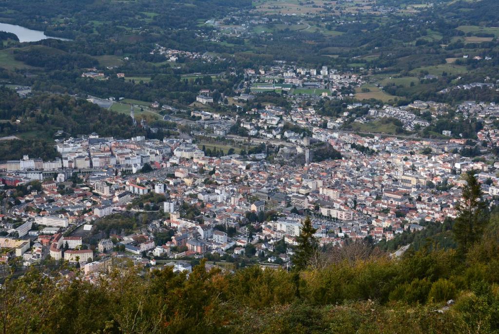 Uma vista geral da montanha ou uma vista da montanha a partir do apartamento