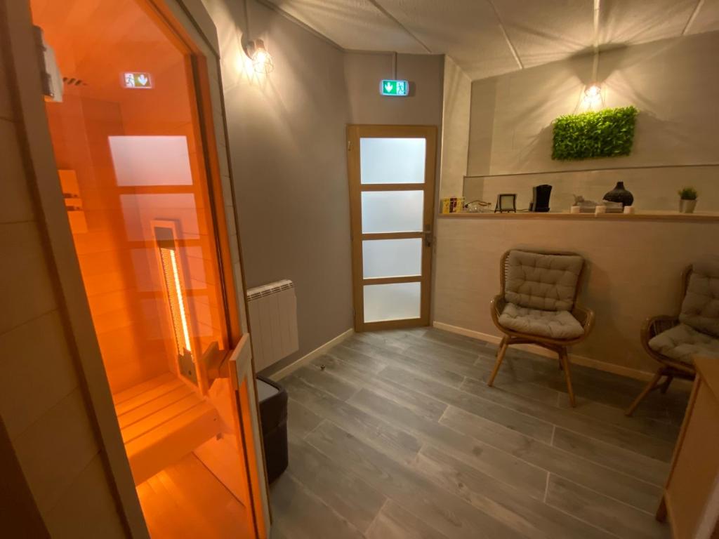 Posezení v ubytování Hôtel Bagatelle