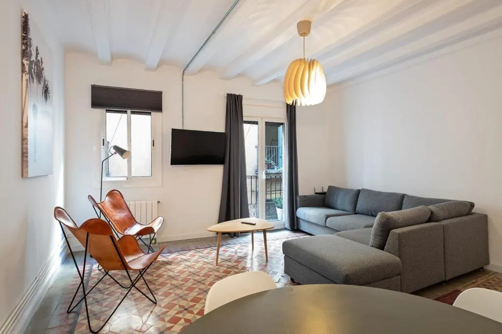 Bright & Modern 1 Bedroom Apartment in El Raval, Barcelona, Barcelona, Spain
