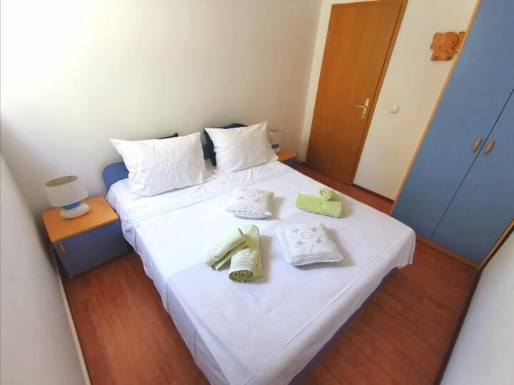 Postel nebo postele na pokoji v ubytování Apartment Biljana