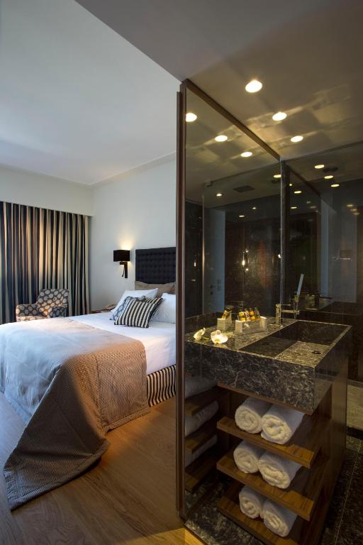 Aquila Atlantis Hotel - 10