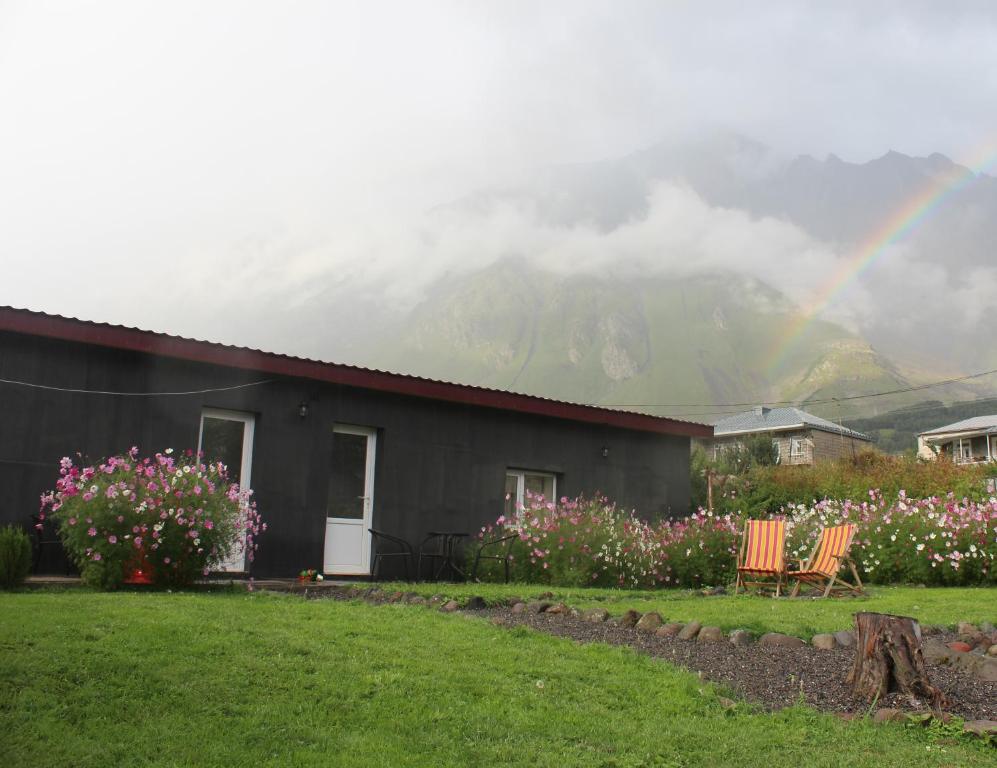 Vista general d'una muntanya o vistes d'una muntanya des de l'hostal o pensió