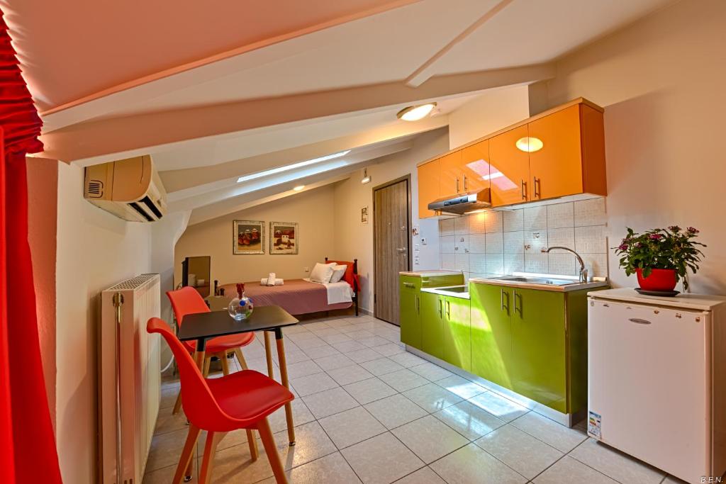 Kuchyňa alebo kuchynka v ubytovaní Alexia's Apartments