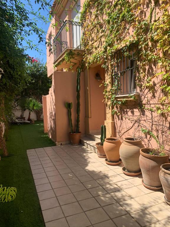 Ogród w obiekcie CASA 4 HABITACIONES CON JARDIN 10 Pax