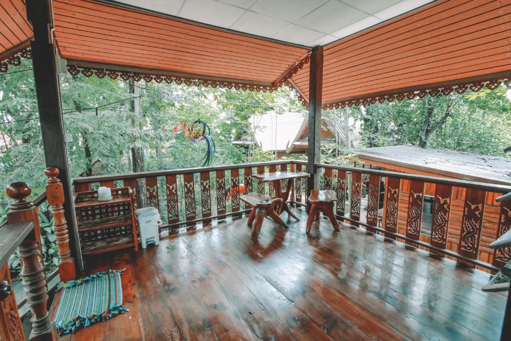 Balkón nebo terasa v ubytování Akchanok Homestay